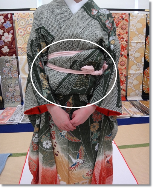 身丈が長すぎてダブつく絞りの振袖