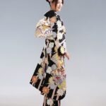 黒全体柄で豪華なおすすめ振袖