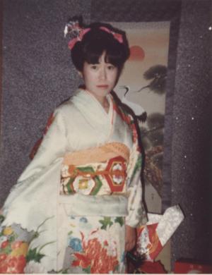 白色のママ振袖 昔の写真