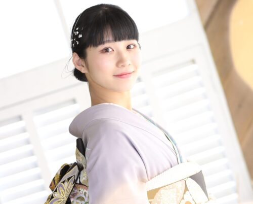 【グレーの振袖】おすすめコーディネート