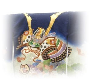 お宮参りの産着「兜の柄の意味」は？