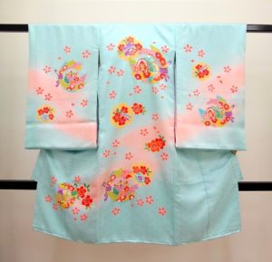 女の子産着「鼓に桜」水色