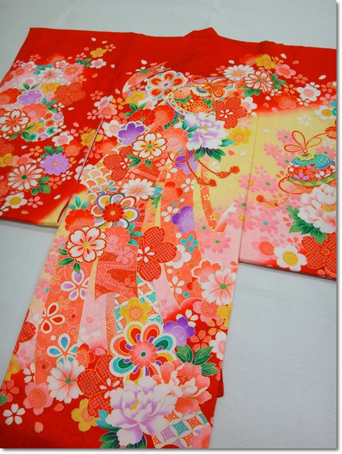 女の子お宮参り産着の着物 購入品 おすすめ人気 格安 赤 朱色 熨斗 手毬 鈴 桜 牡丹 通信販売