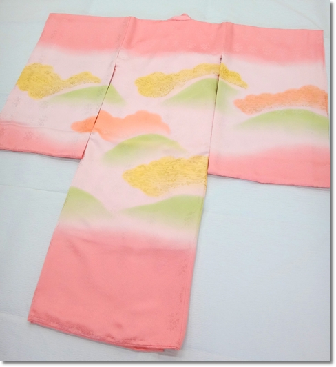 女の子お宮参り産着の着物 ピンク遠山ぼかし スッキリ 柄少なめ おすすめ人気購入品