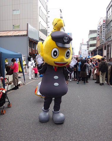 名古屋市交通局ハッチー380