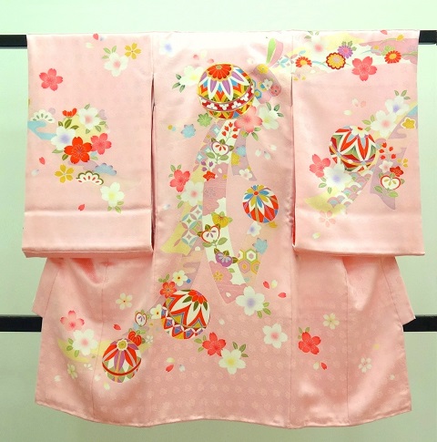 女の子のお宮参りの着物 薄ピンク色 手毬 桜 束ね熨斗